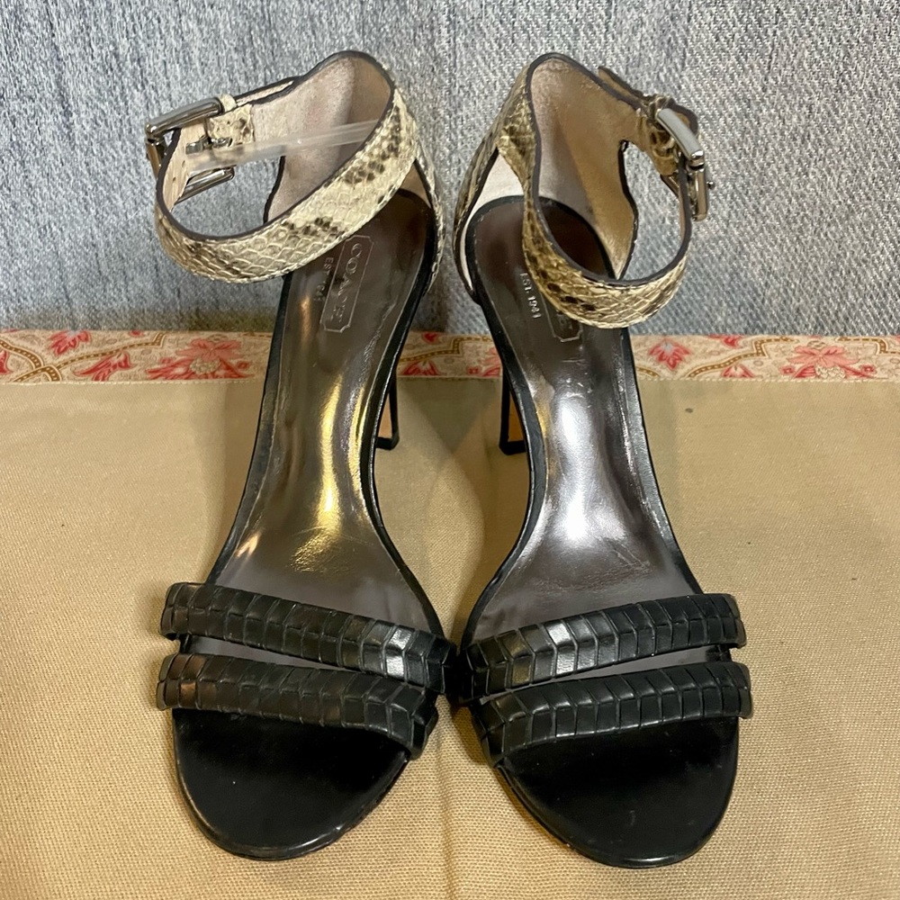 COACH heels w/ black toe strap and snakeskin ankle buckle size 7 1/2 M